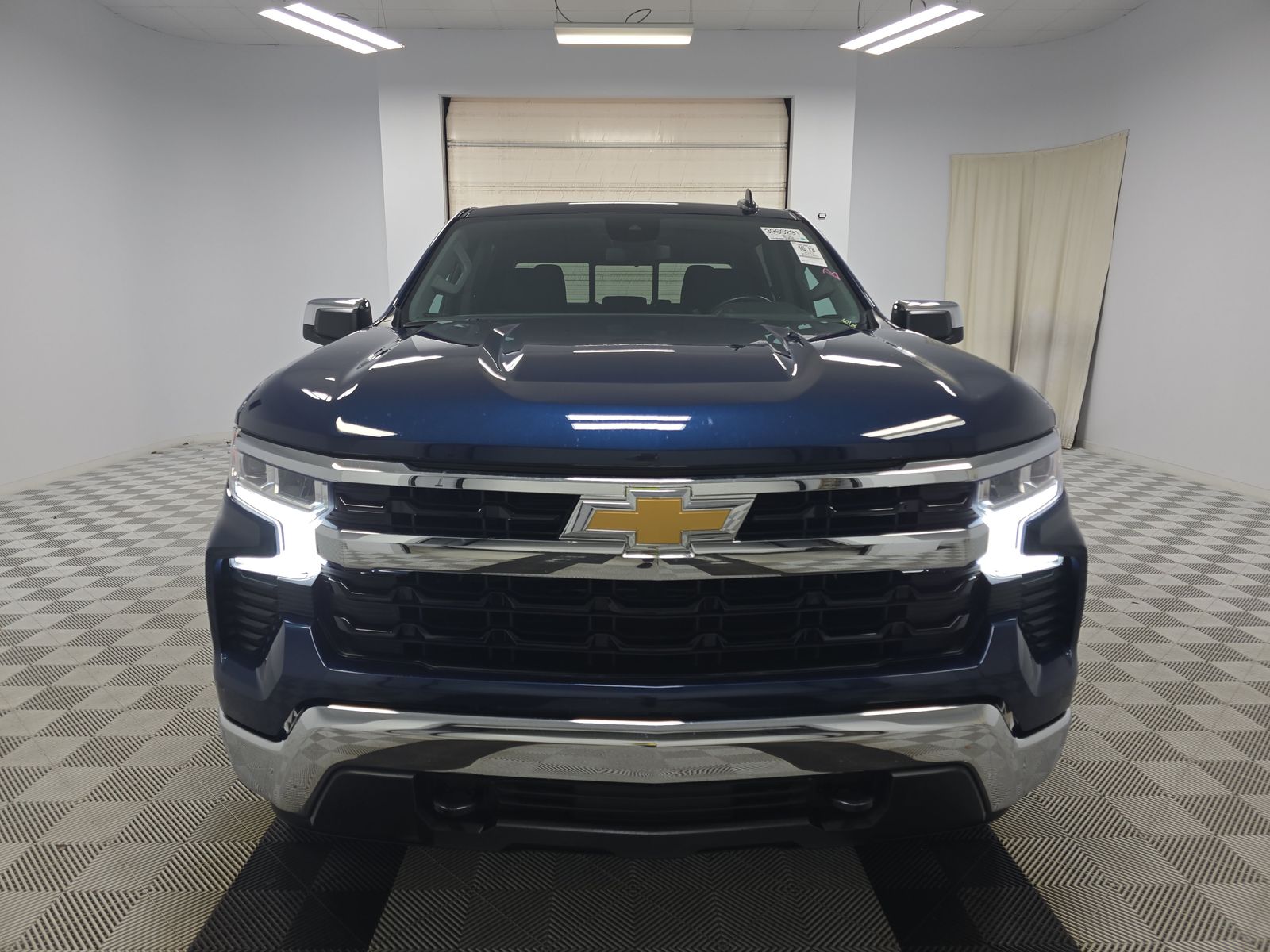2023 Chevrolet Silverado 1500 LT AWD
