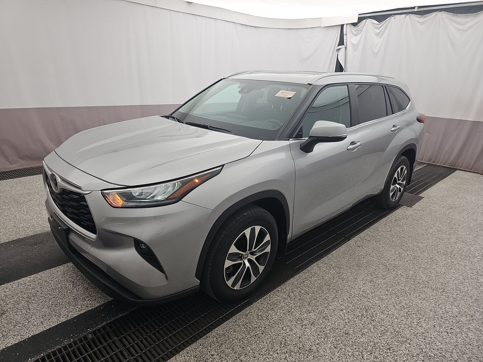 2024 Toyota Highlander XLE AWD