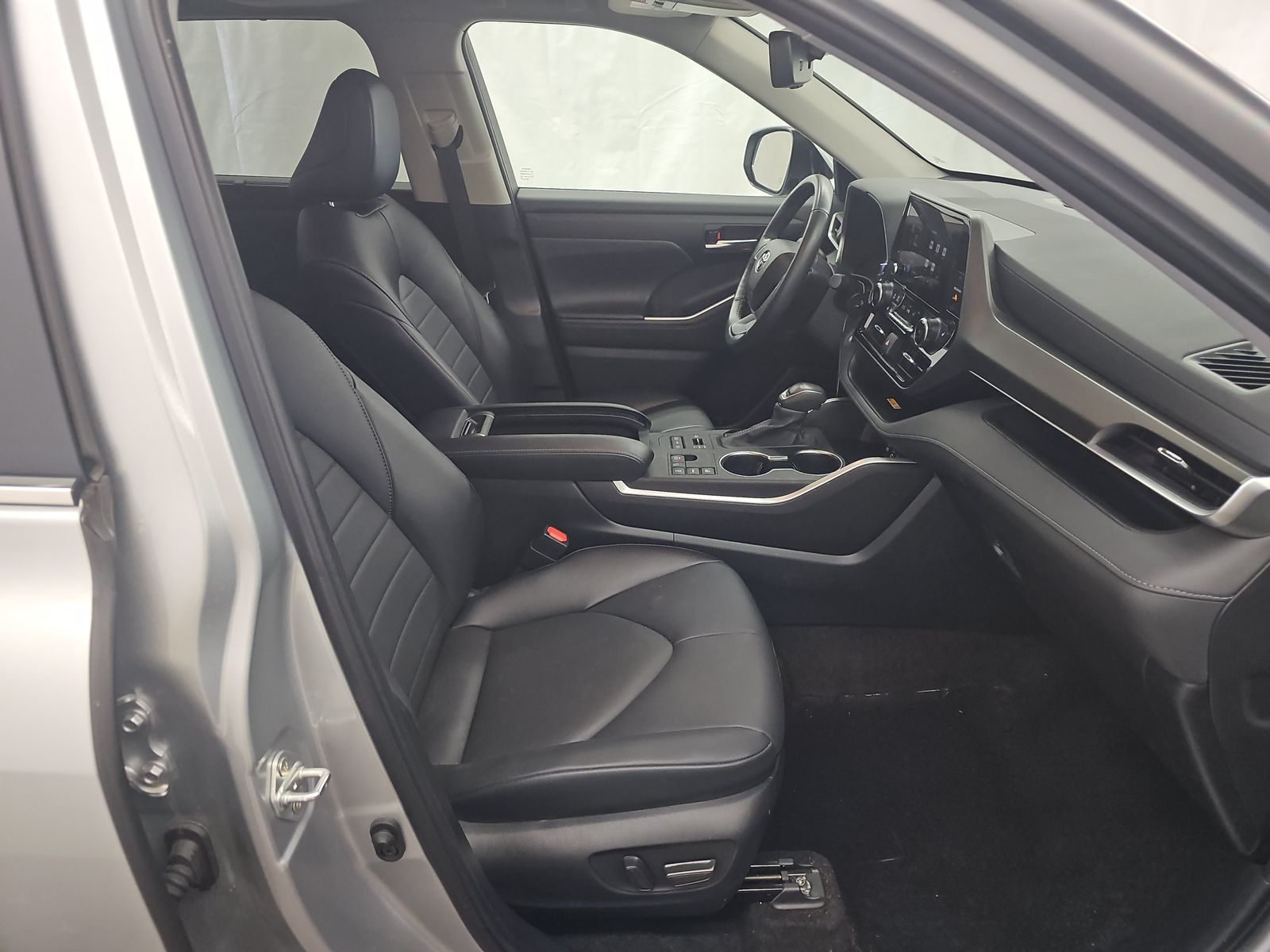 2024 Toyota Highlander XLE AWD