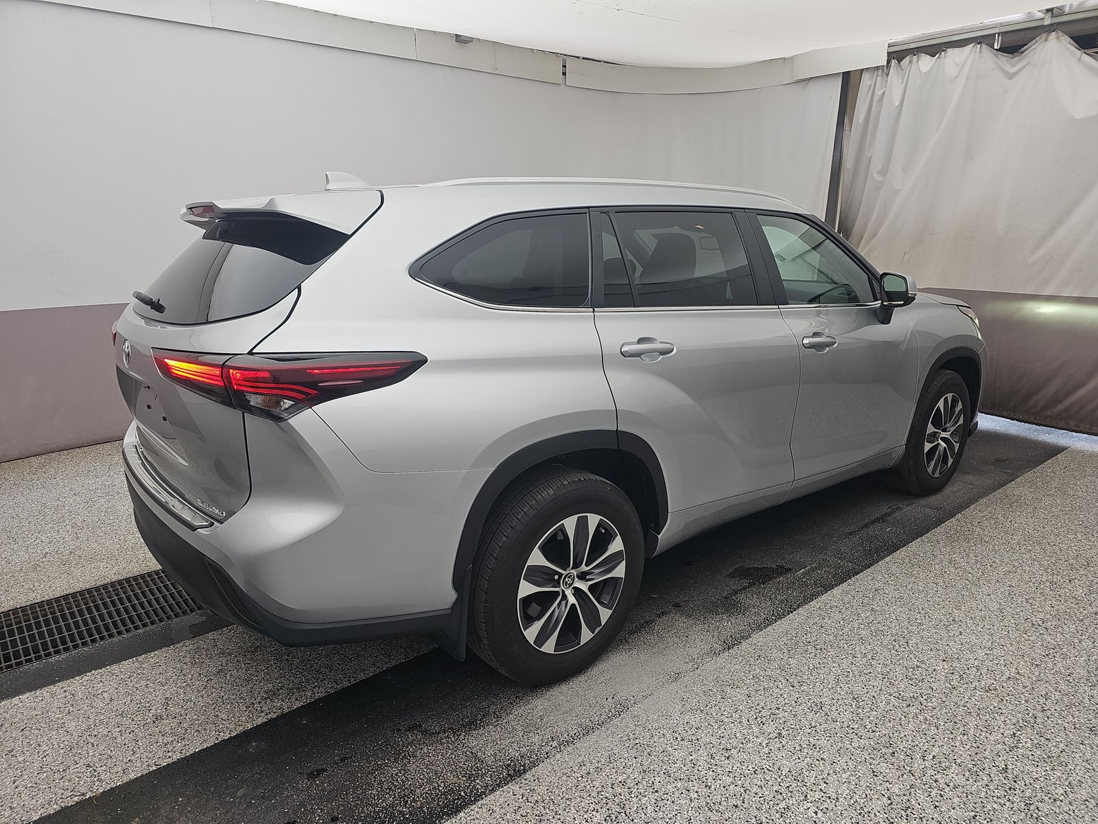 2024 Toyota Highlander XLE AWD