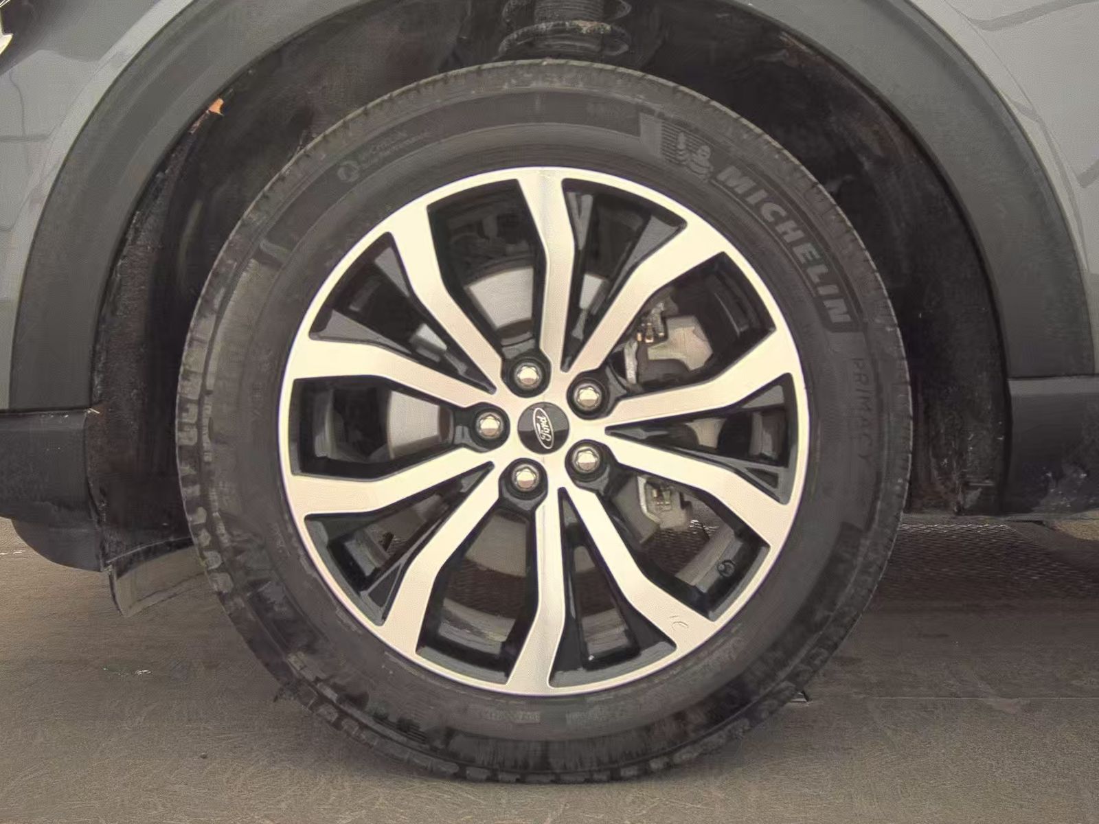 2025 Ford Explorer ST-Line AWD