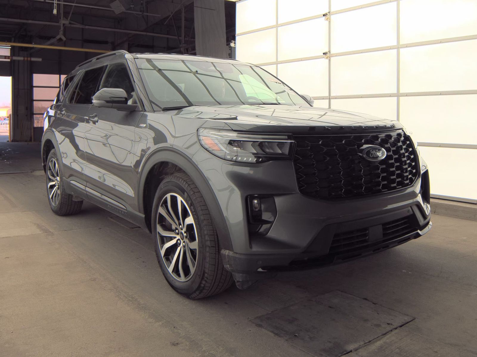 2025 Ford Explorer ST-Line AWD