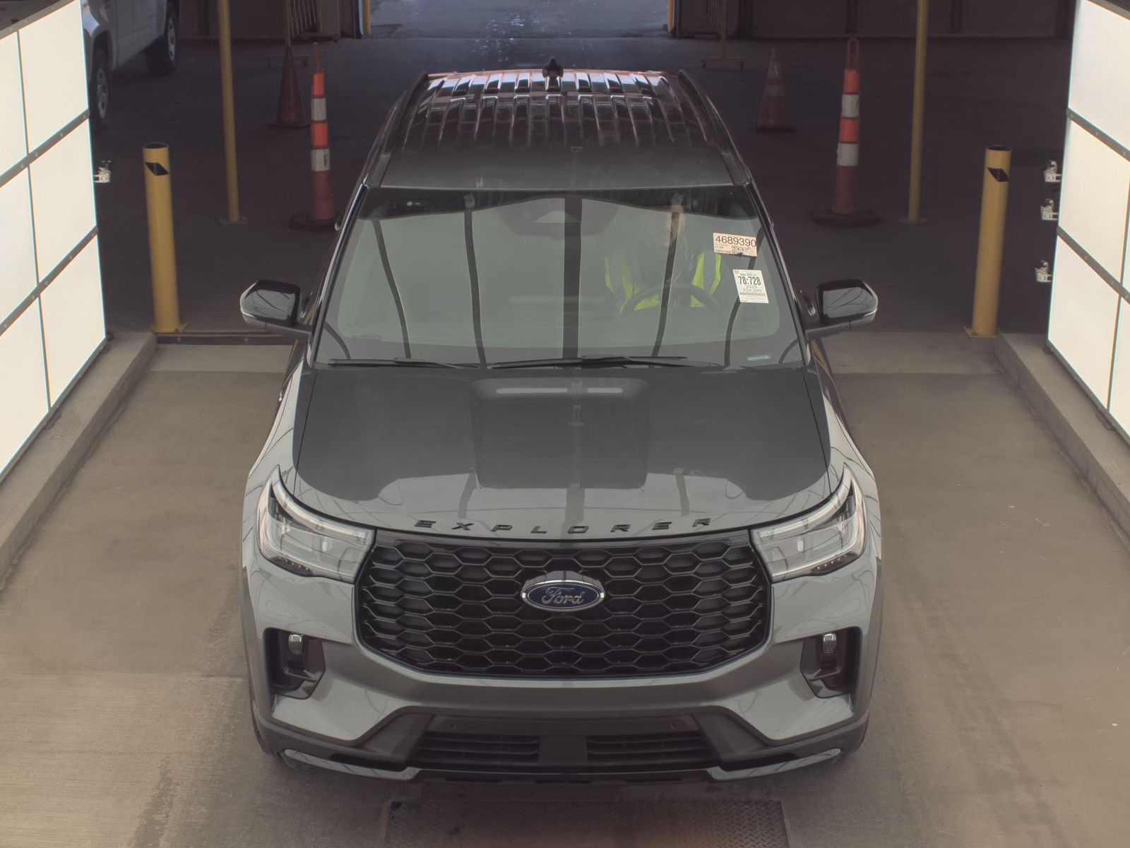 2025 Ford Explorer ST-Line AWD