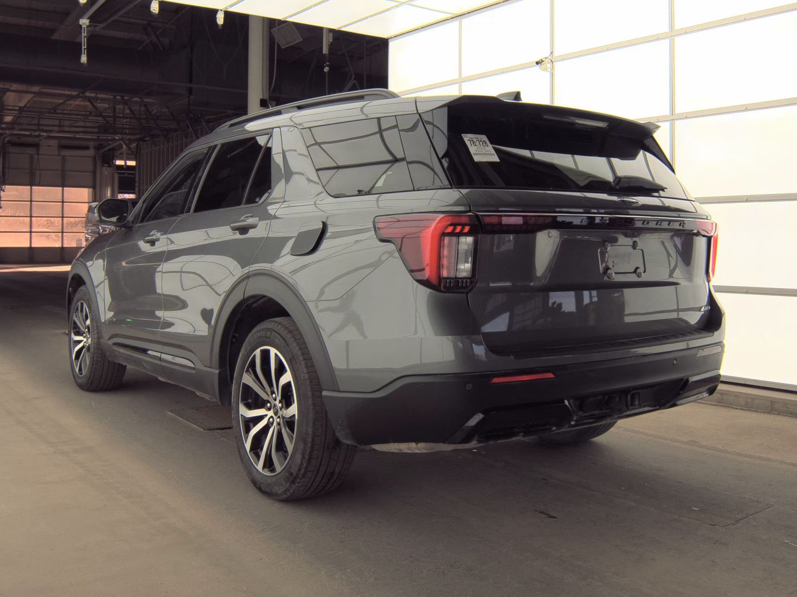 2025 Ford Explorer ST-Line AWD