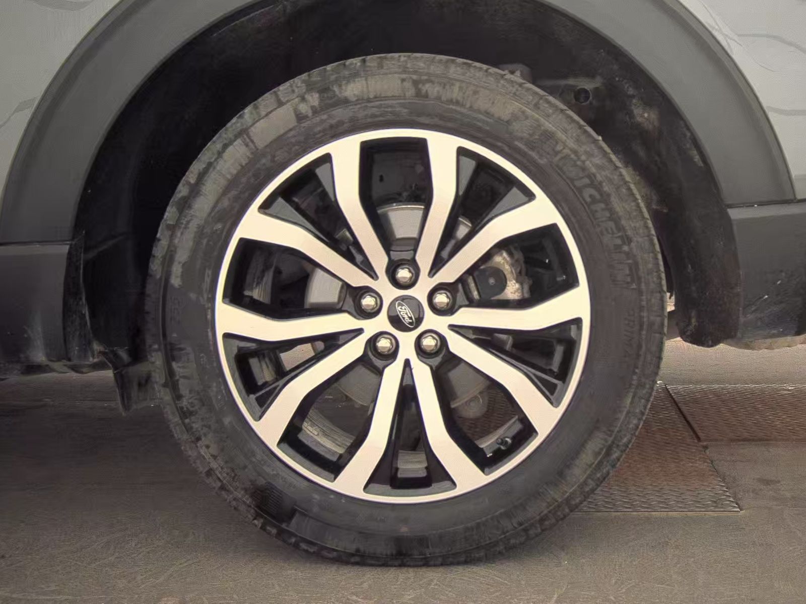 2025 Ford Explorer ST-Line AWD