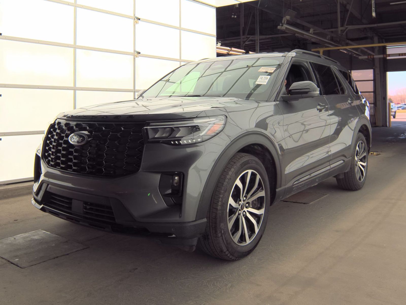 2025 Ford Explorer ST-Line AWD