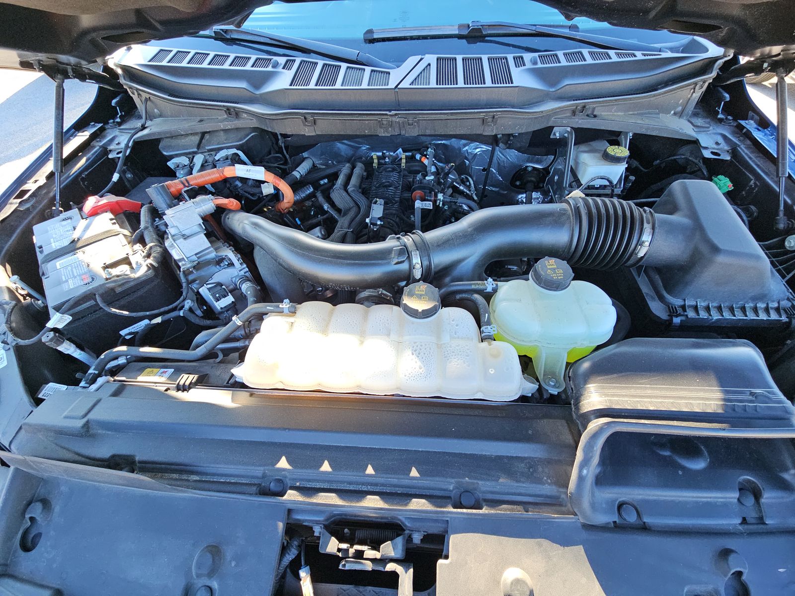 2024 Ford F-150 Hybrid XLT AWD