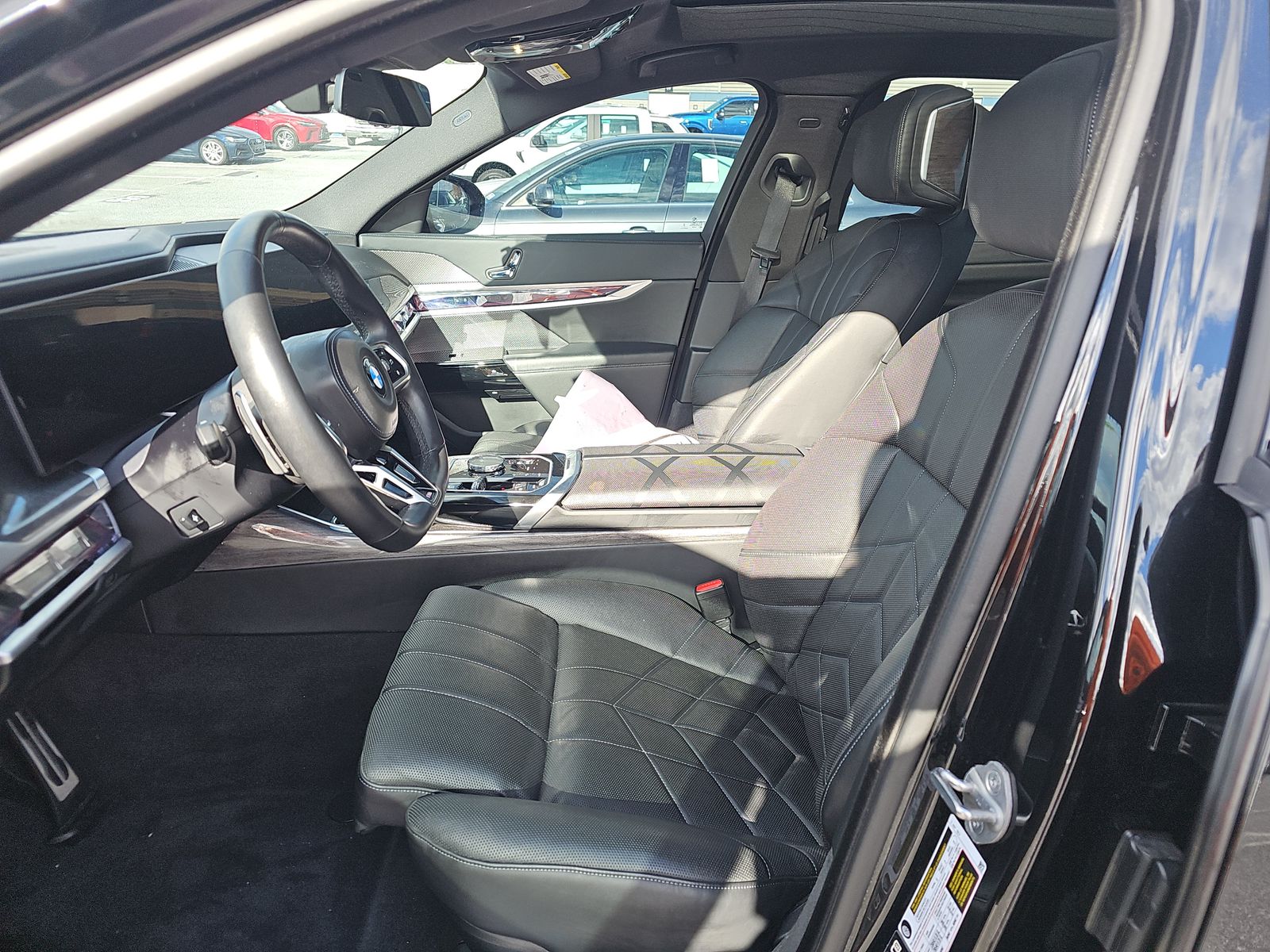 2024 BMW 7 Series 760i xDrive AWD