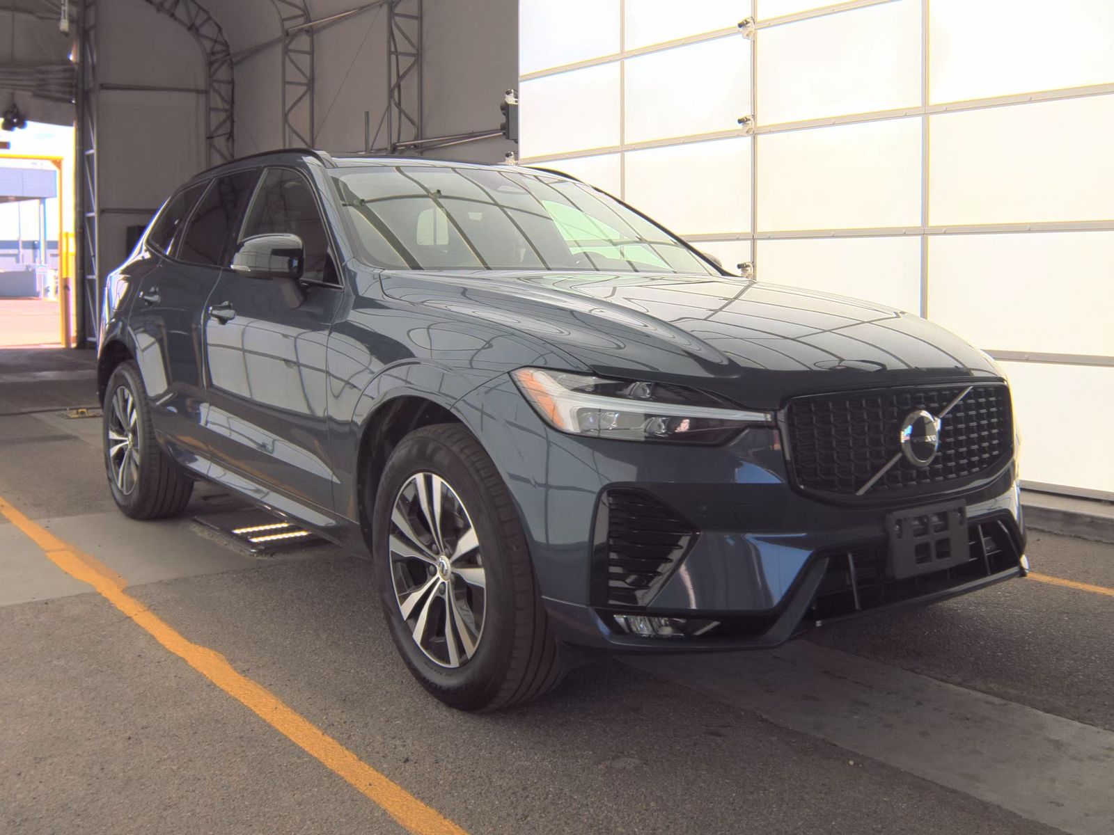 2024 Volvo XC60 B5 Core AWD