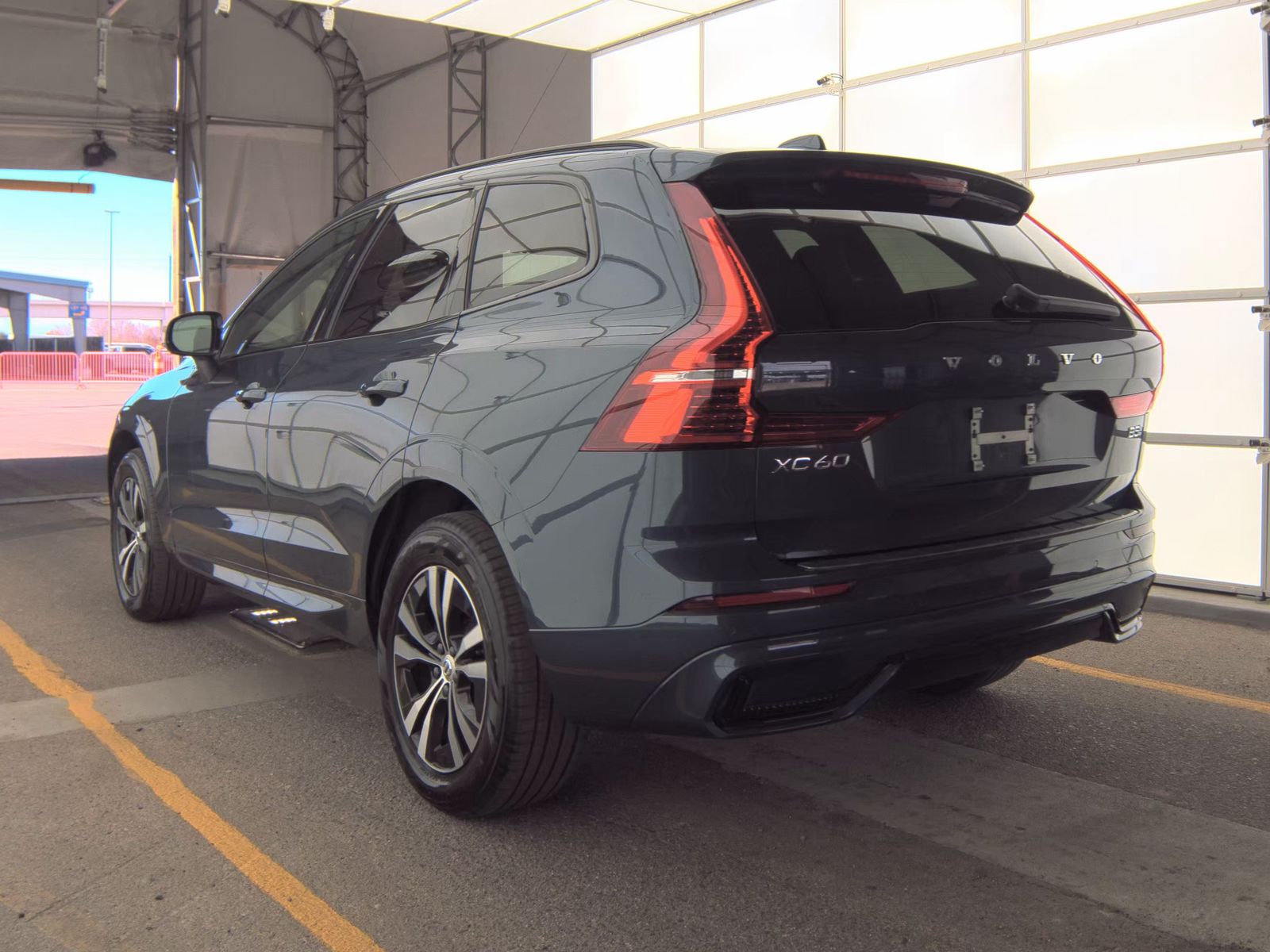 2024 Volvo XC60 B5 Core AWD