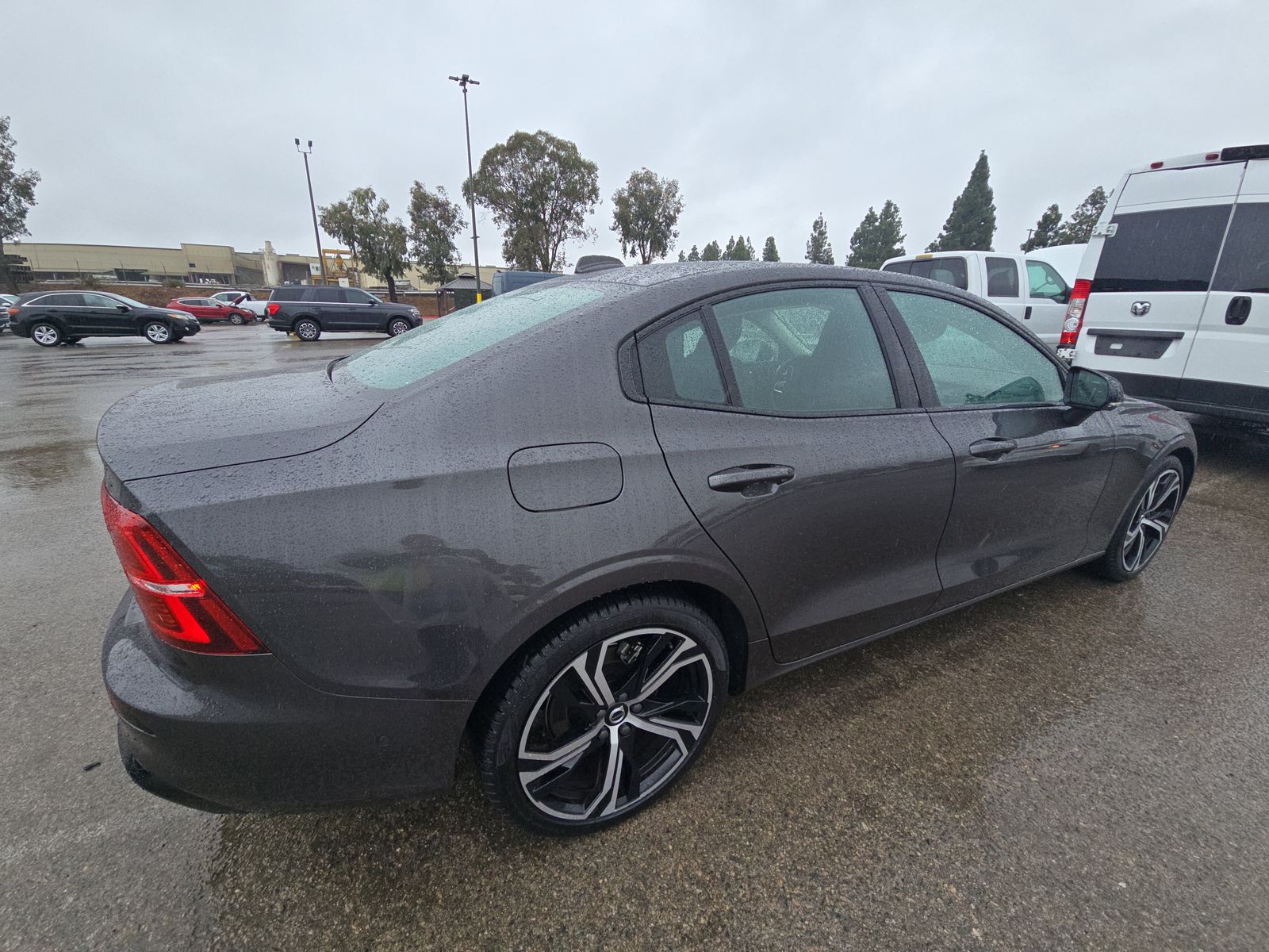 2024 Volvo S60 B5 Plus FWD