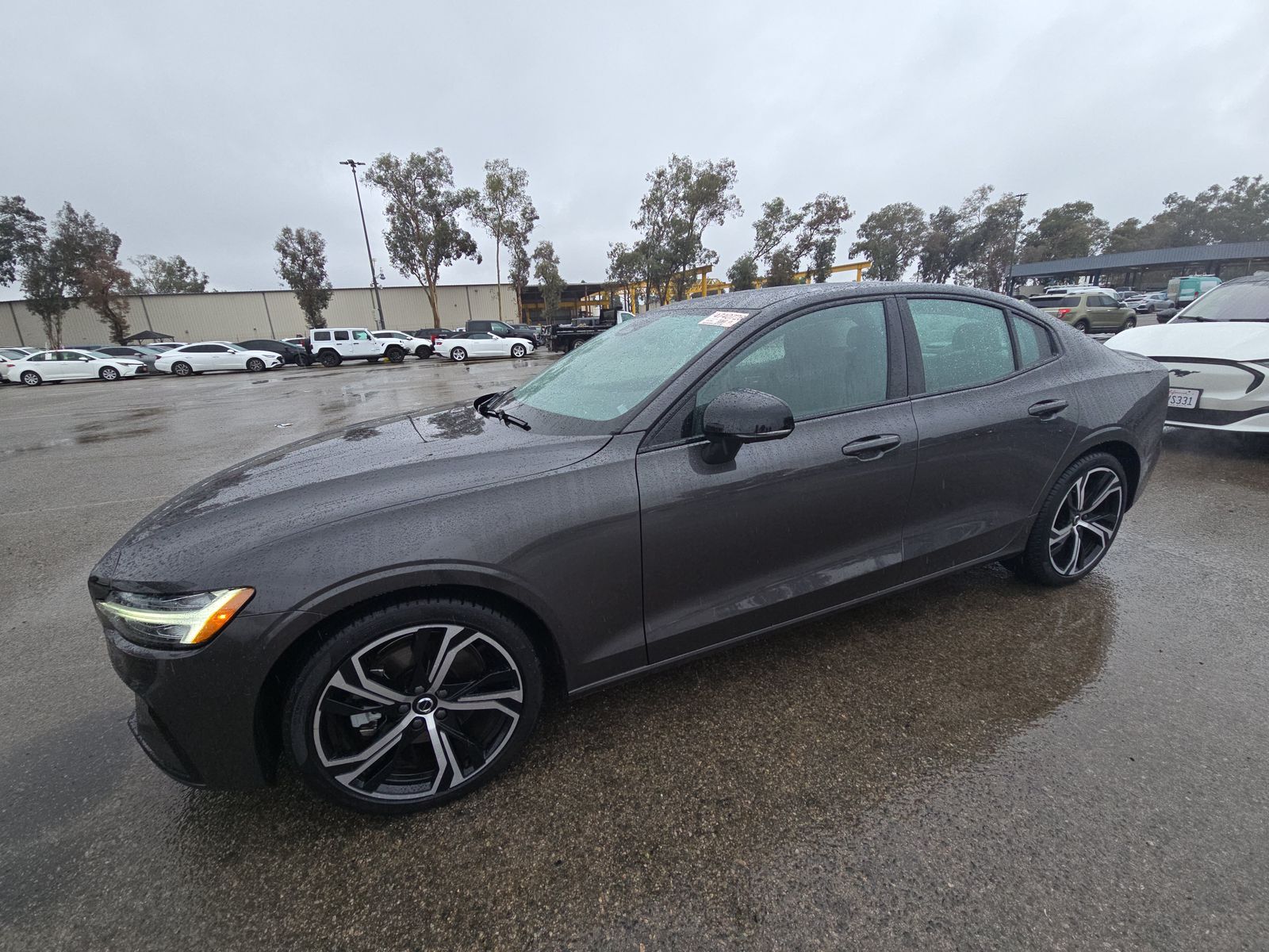 2024 Volvo S60 B5 Plus FWD