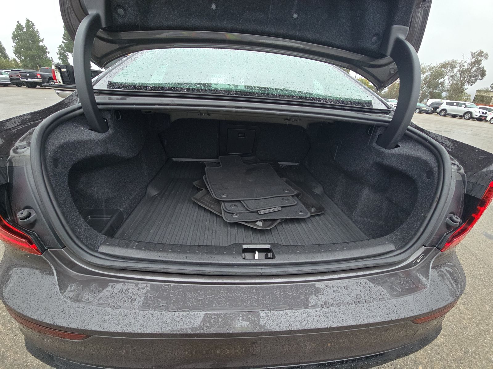 2024 Volvo S60 B5 Plus FWD