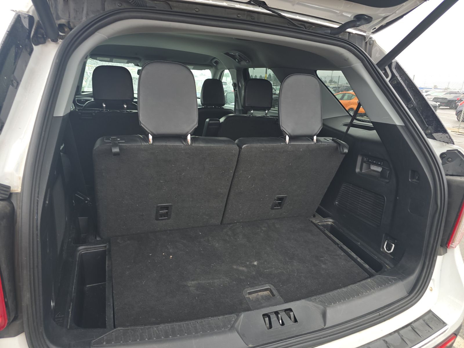 2023 Ford Explorer Limited RWD