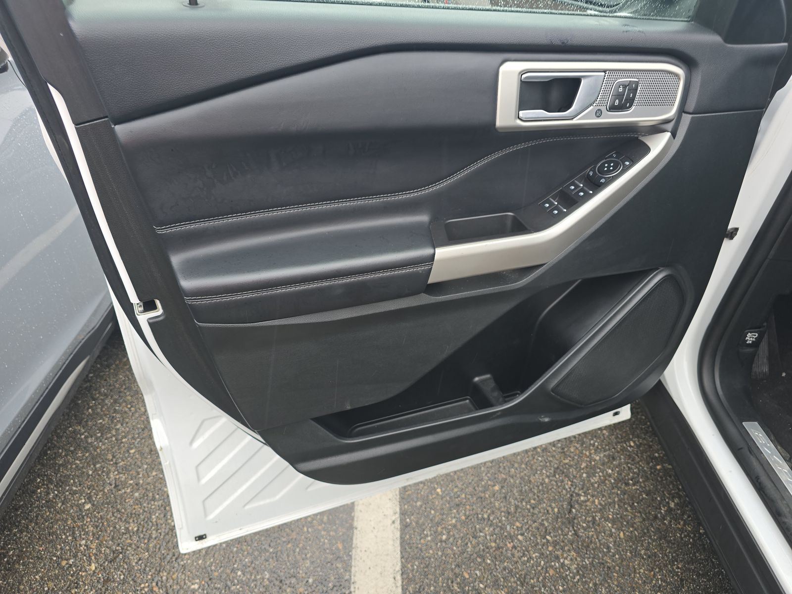 2023 Ford Explorer Limited RWD