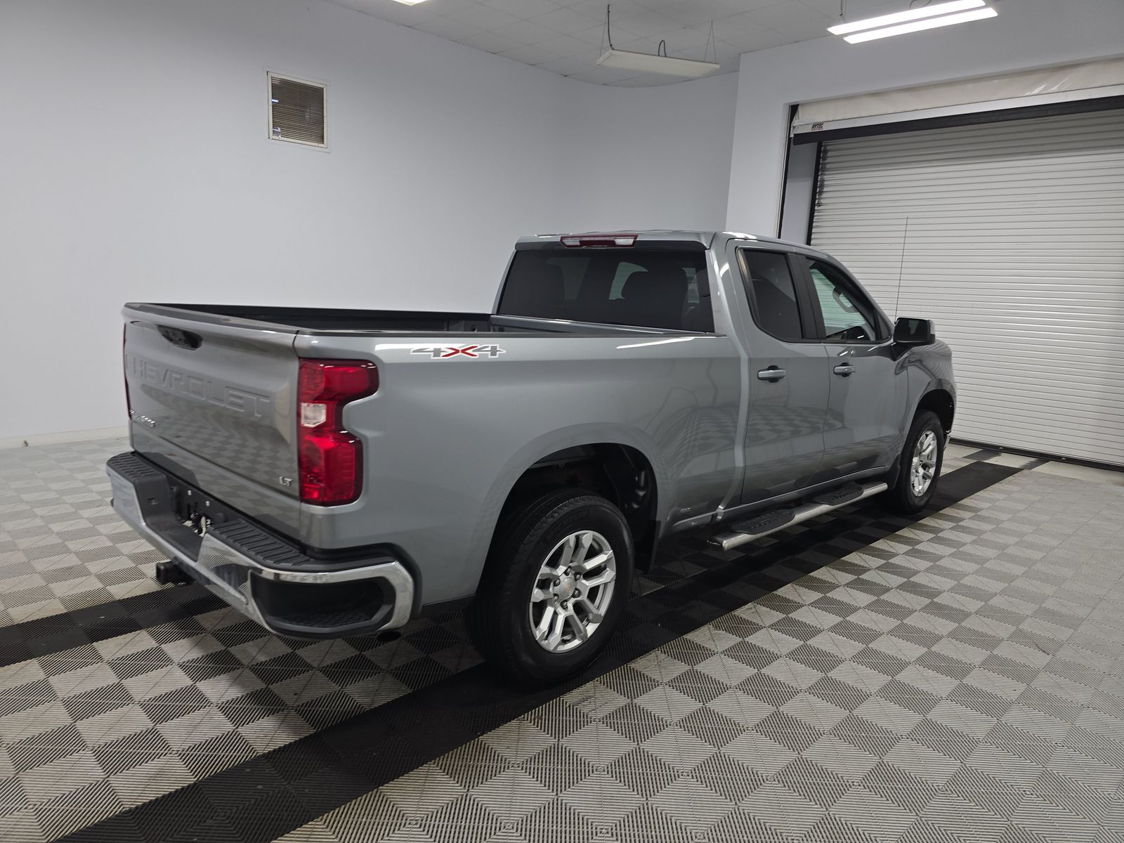2024 Chevrolet Silverado 1500 LT AWD