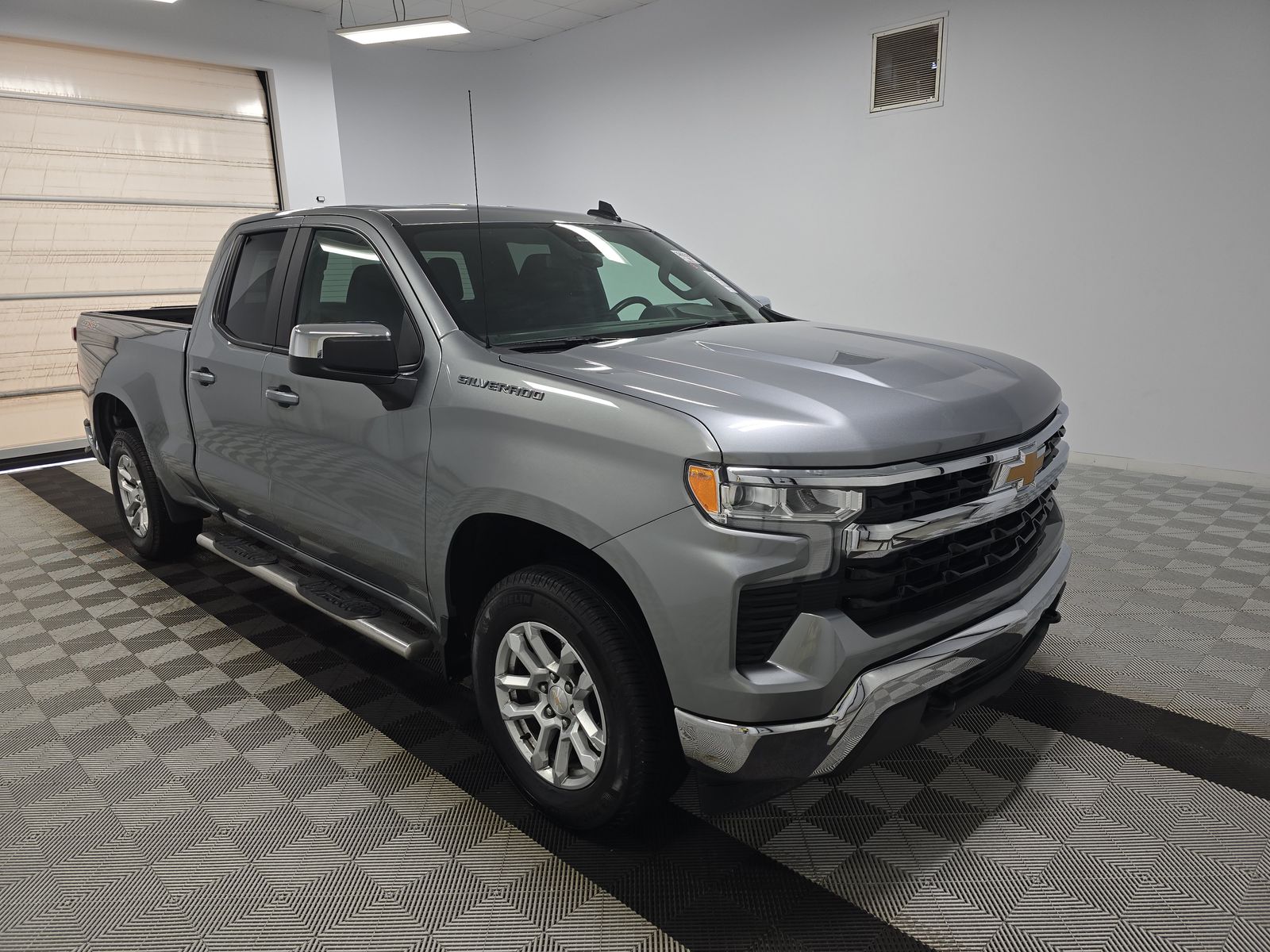 2024 Chevrolet Silverado 1500 LT AWD