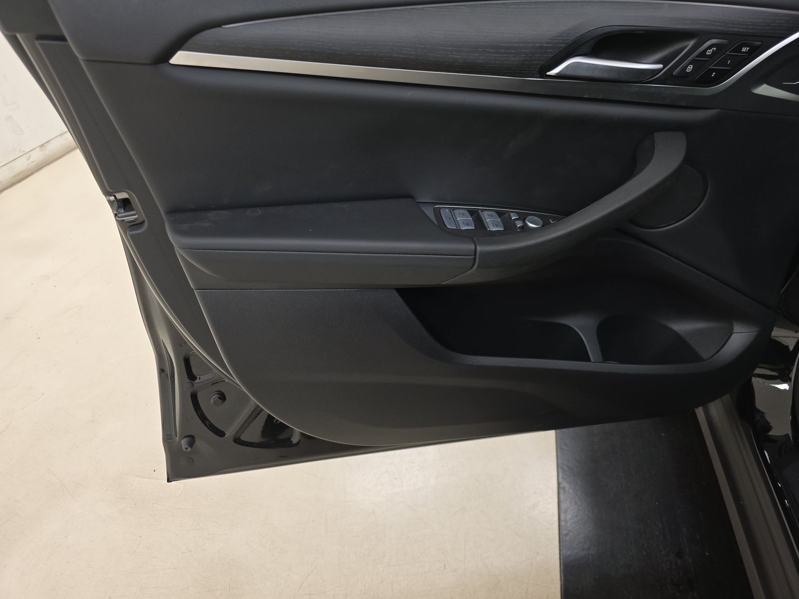 2023 BMW X3 sDrive30i RWD