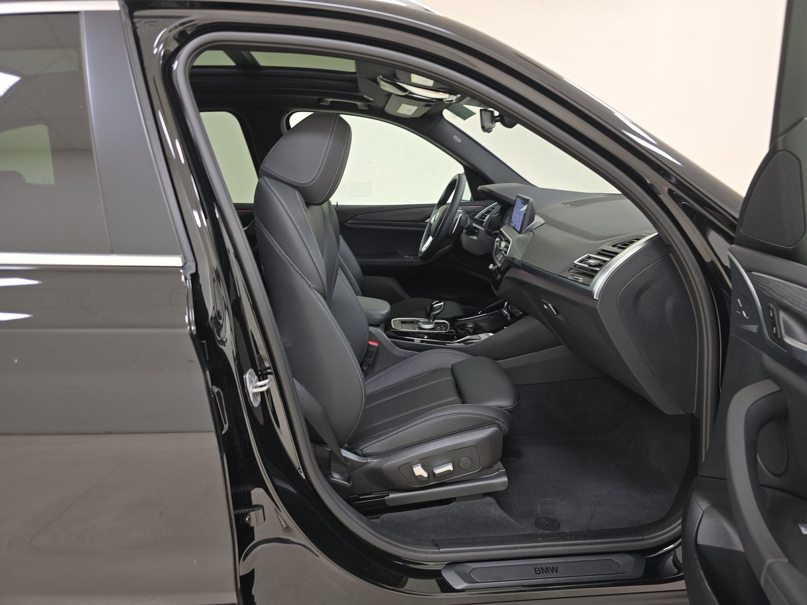 2023 BMW X3 sDrive30i RWD