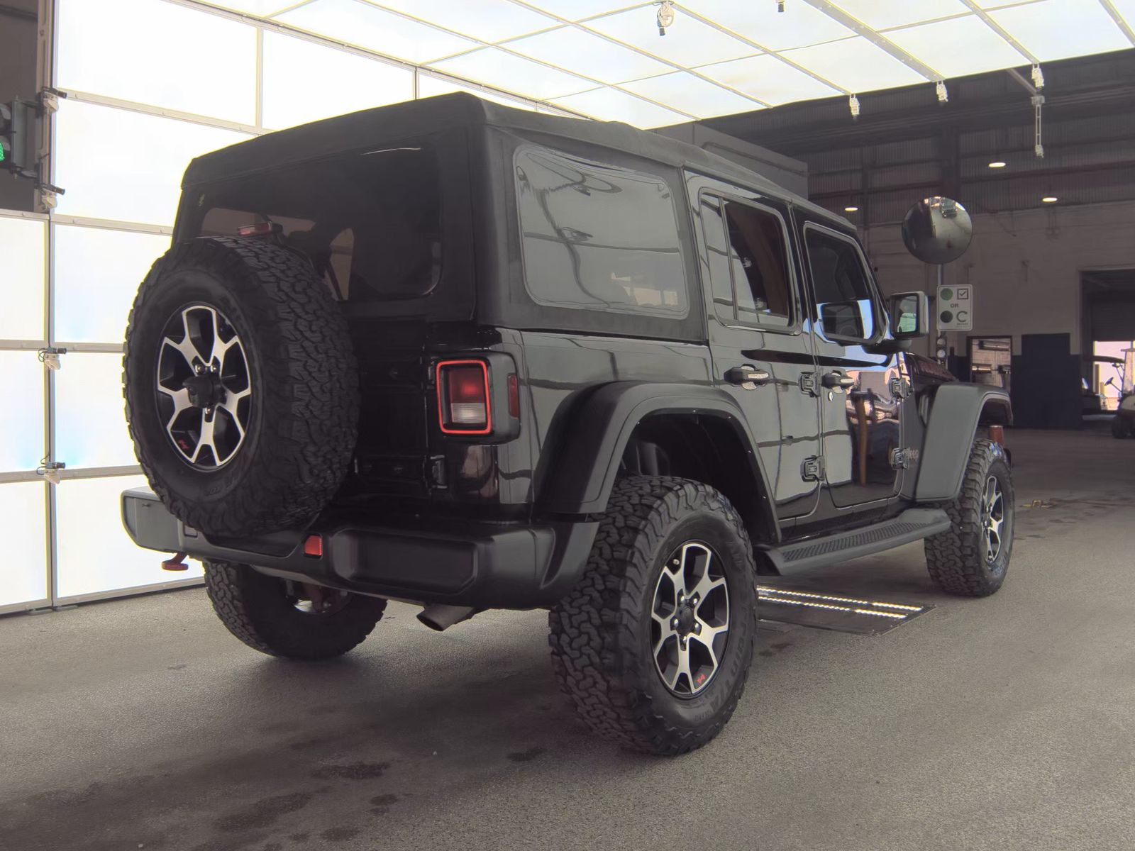 2023 Jeep Wrangler Rubicon AWD