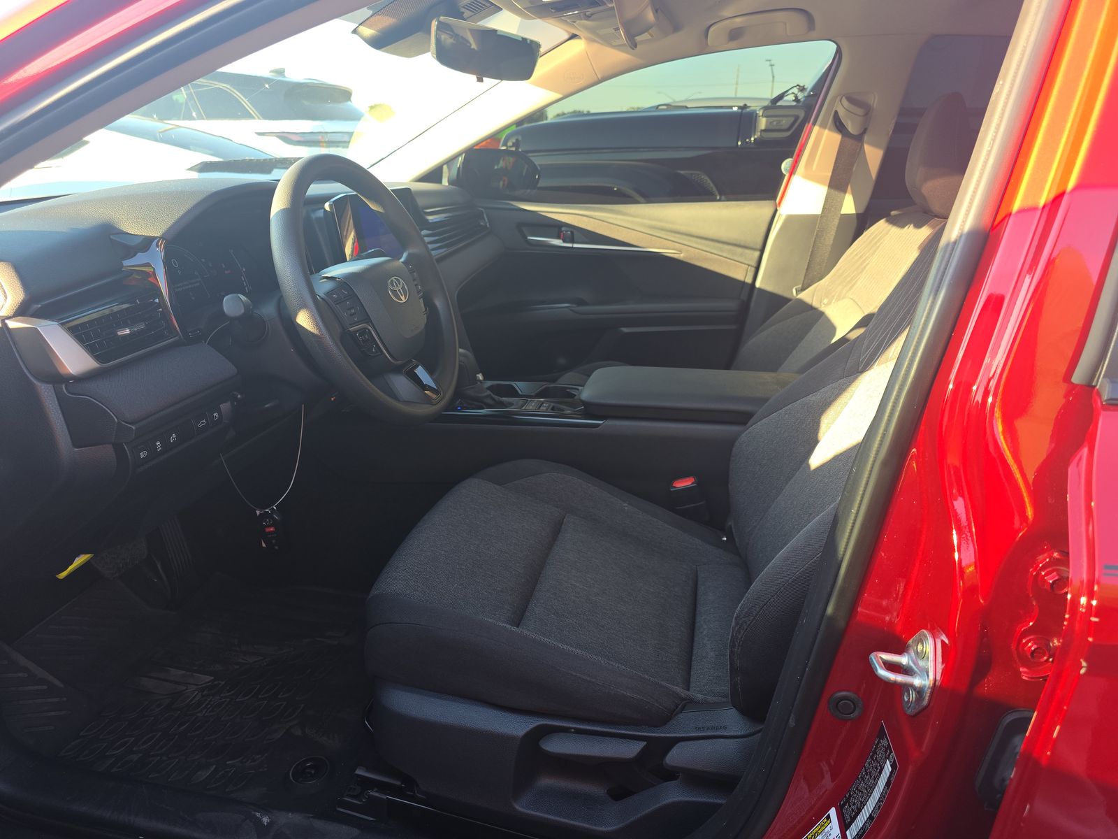 2025 Toyota Camry LE FWD