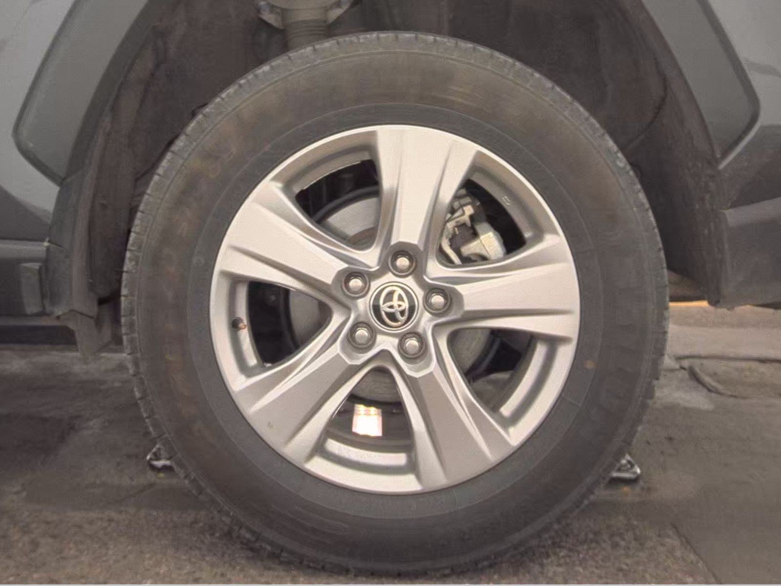 2024 Toyota RAV4 XLE AWD