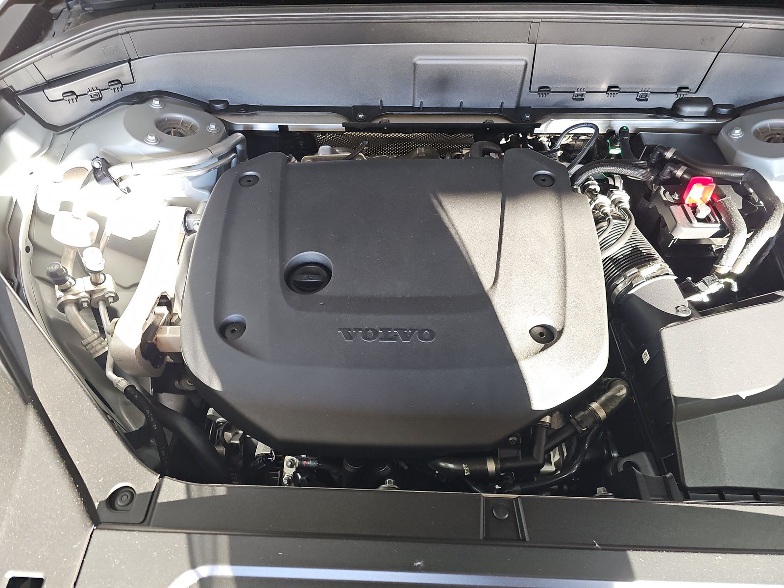 2025 Volvo XC90 B6 Plus AWD