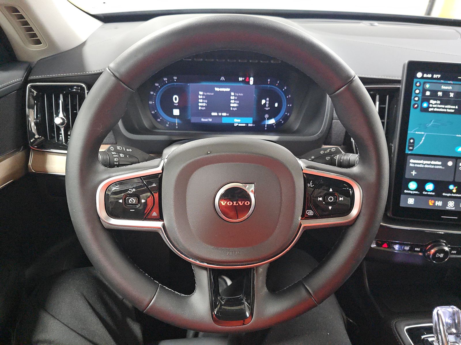 2025 Volvo XC90 B6 Plus AWD