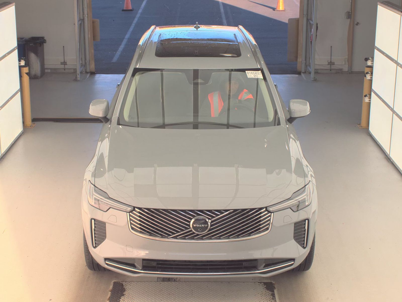 2025 Volvo XC90 B6 Plus AWD