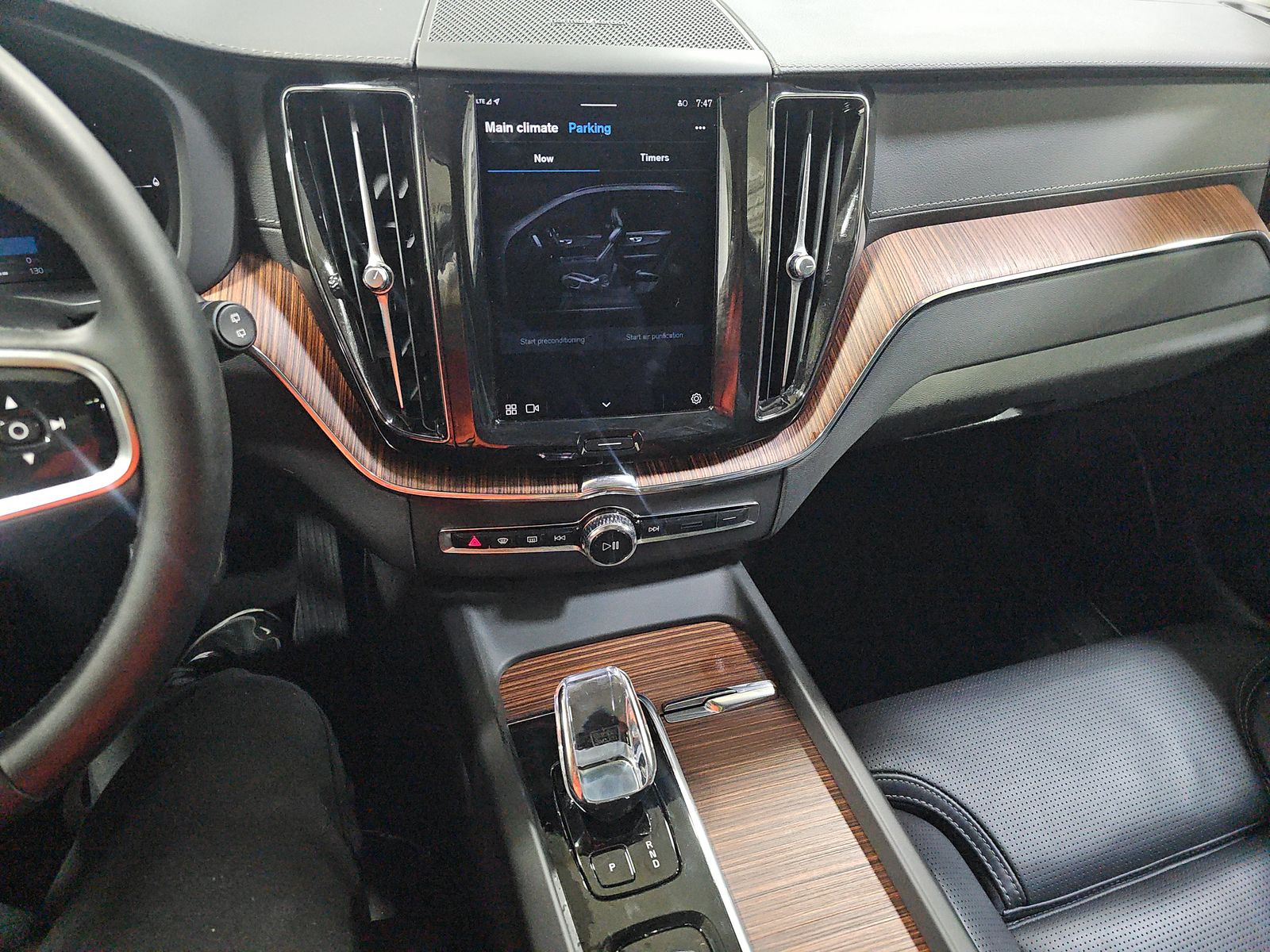 2023 Volvo XC60 Recharge T8 Ultimate AWD