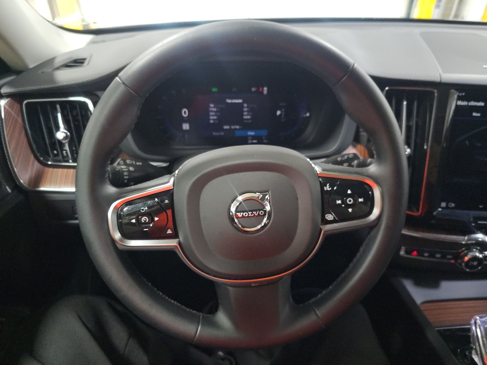 2023 Volvo XC60 Recharge T8 Ultimate AWD