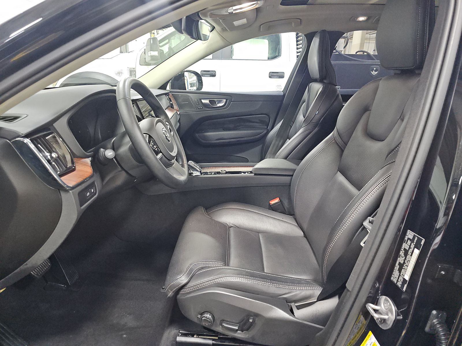 2023 Volvo XC60 Recharge T8 Ultimate AWD