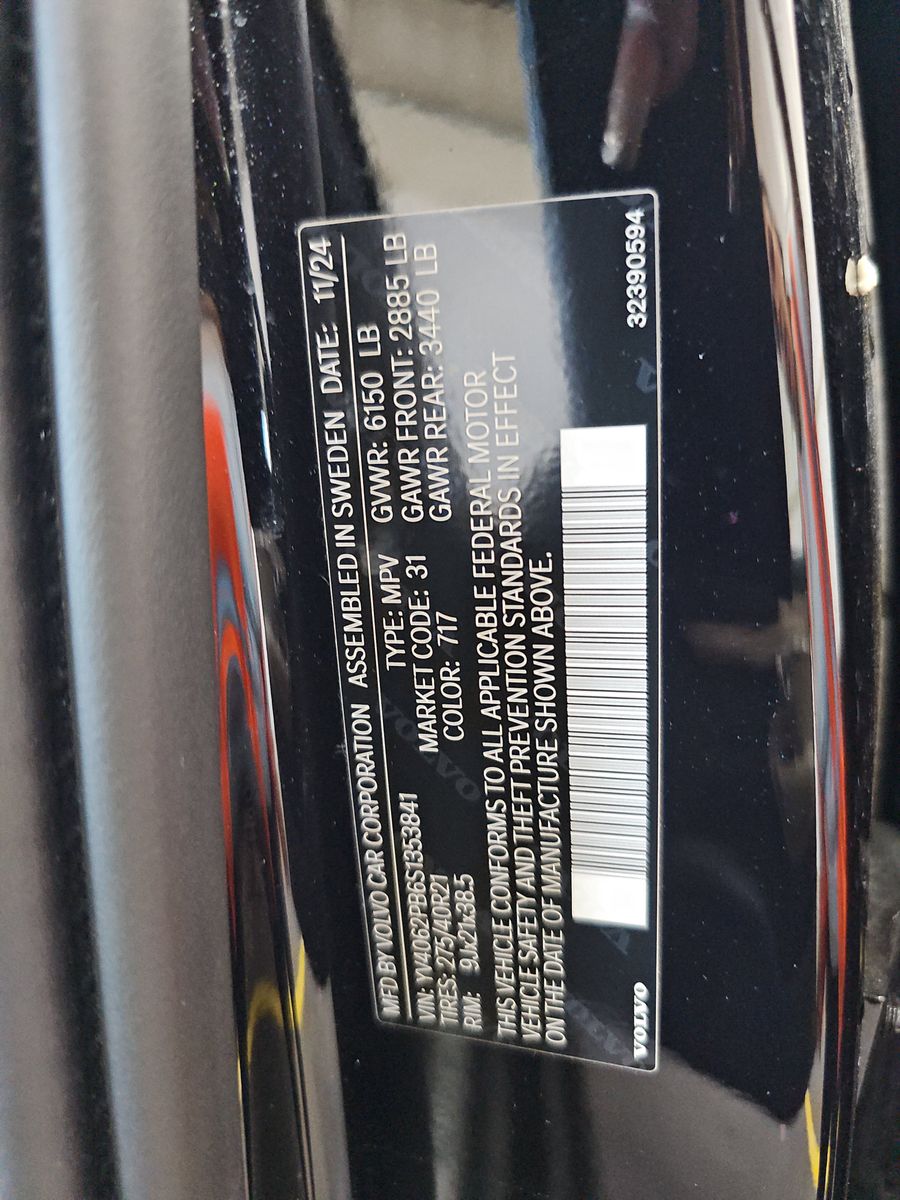 2025 Volvo XC90 B6 Plus AWD