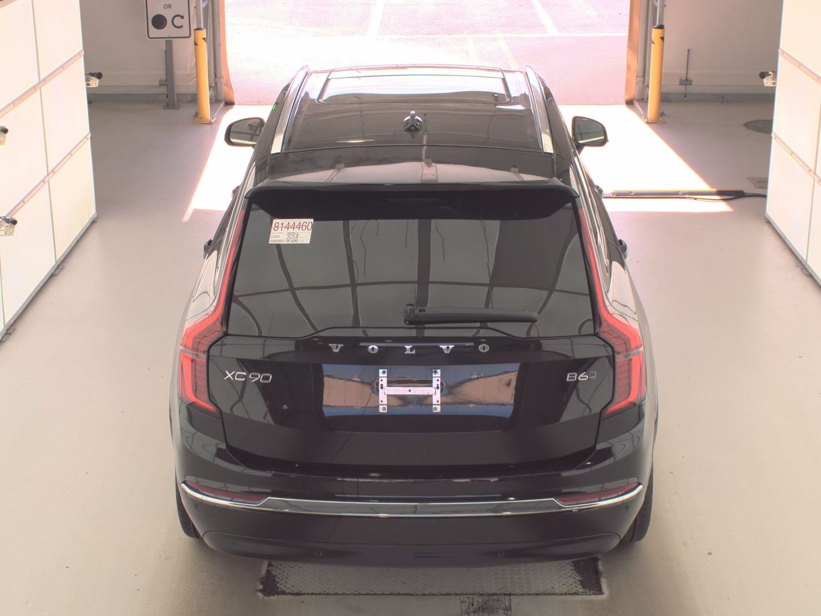 2025 Volvo XC90 B6 Plus AWD