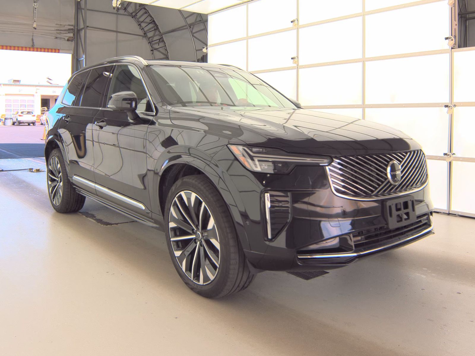 2025 Volvo XC90 B6 Plus AWD