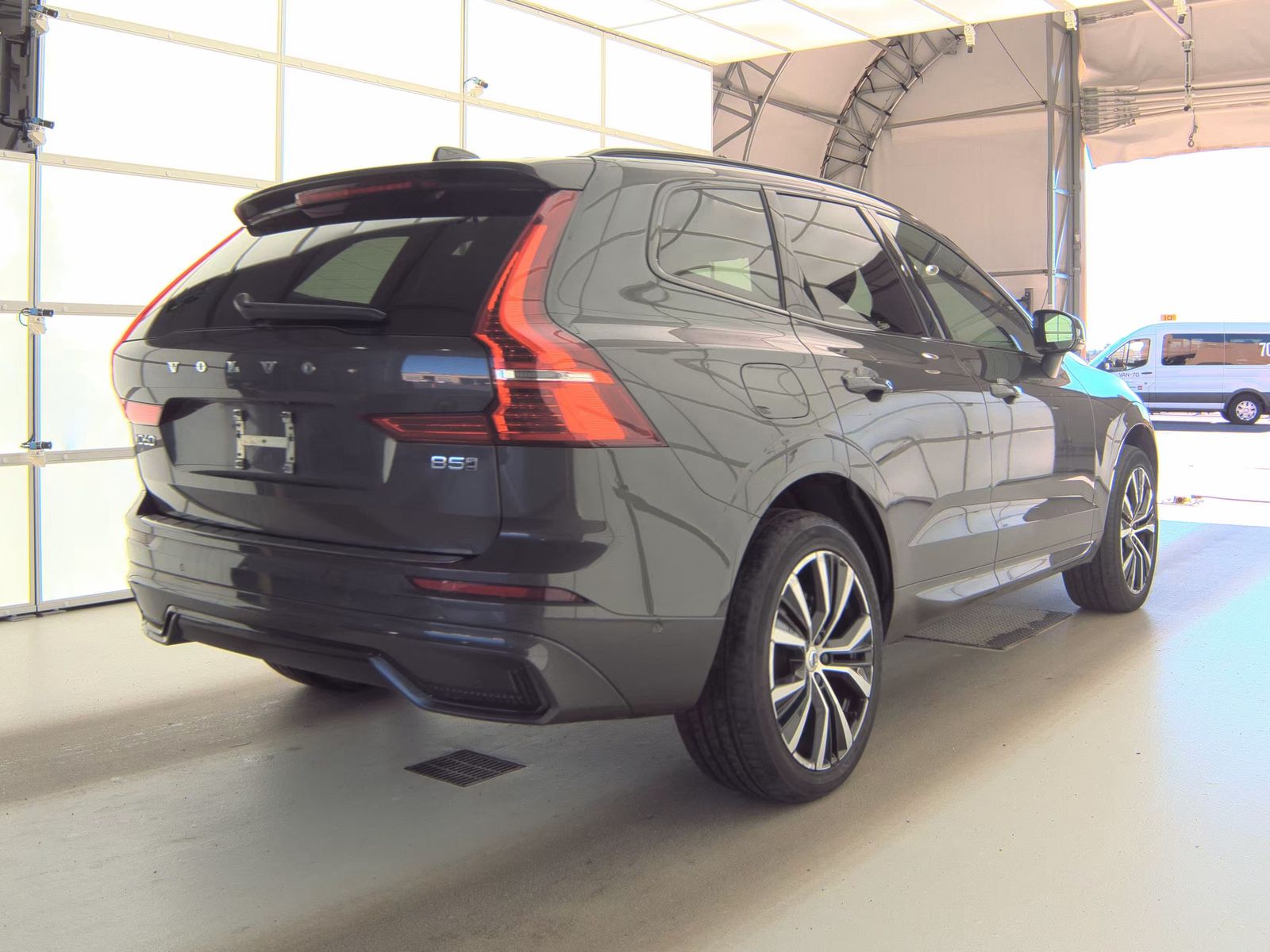 2024 Volvo XC60 B5 Plus AWD