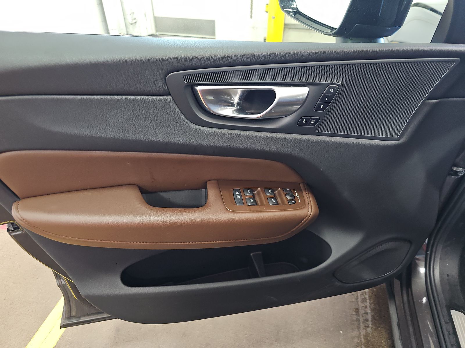 2024 Volvo XC60 B5 Plus AWD