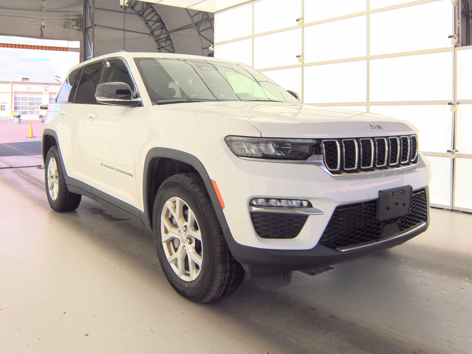 2023 Jeep Grand Cherokee Limited AWD
