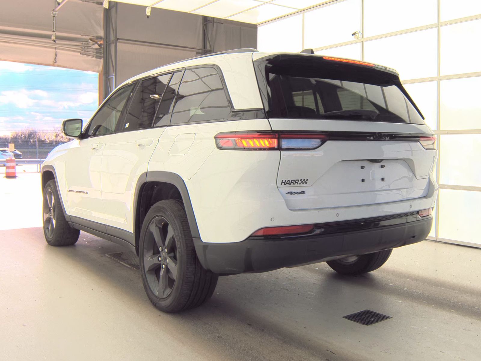 2023 Jeep Grand Cherokee Altitude AWD