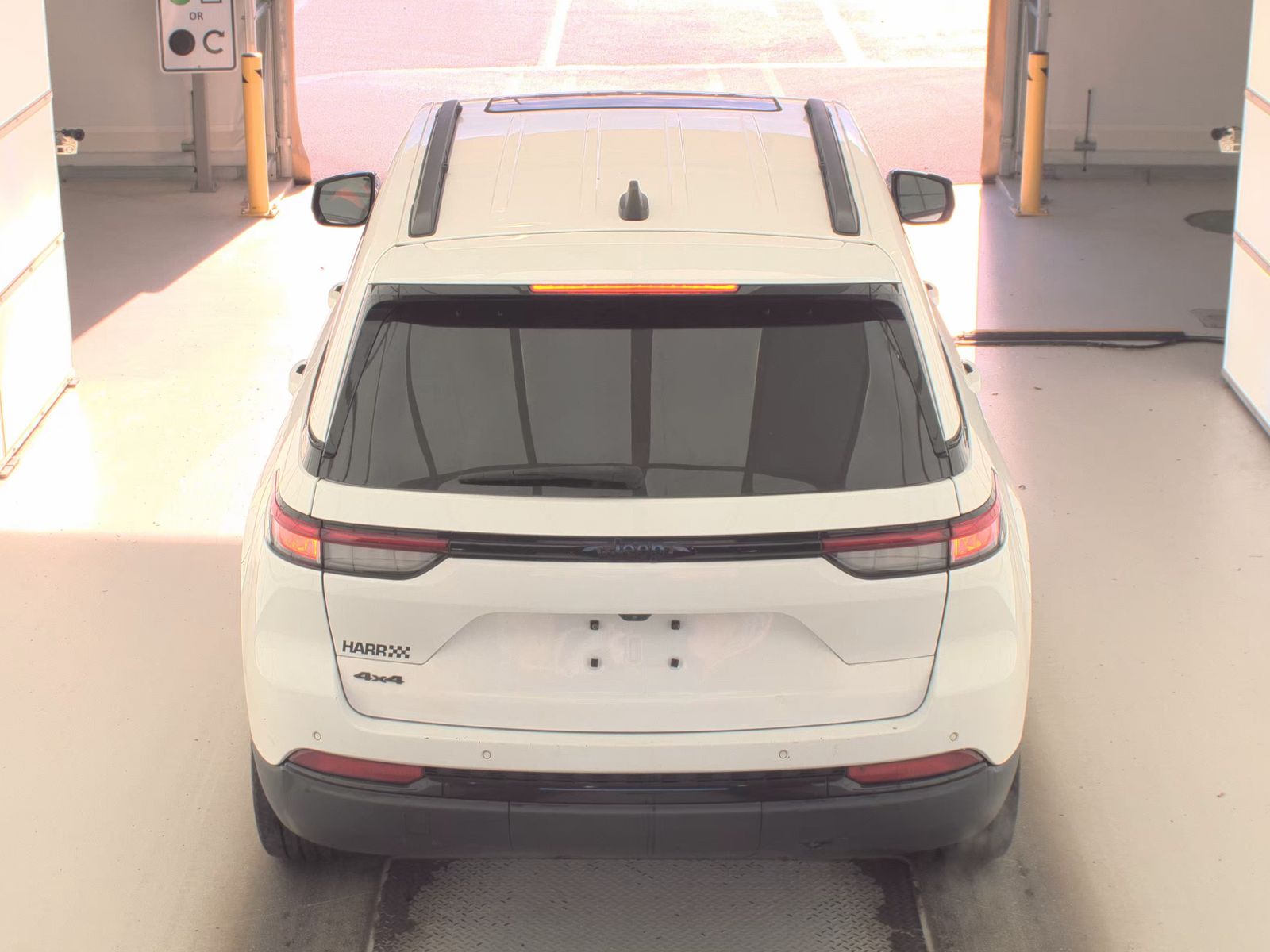 2023 Jeep Grand Cherokee Altitude AWD