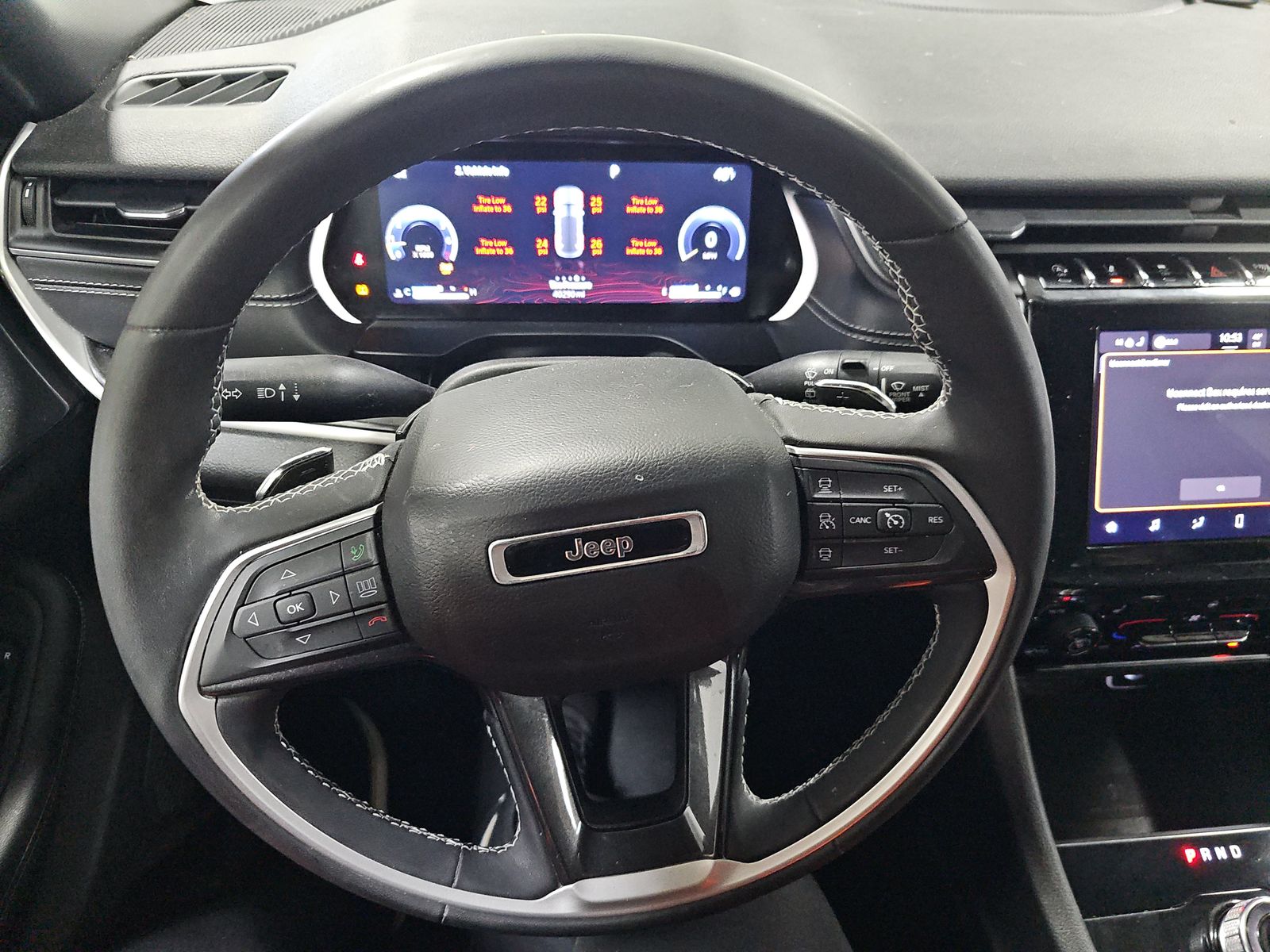 2023 Jeep Grand Cherokee Altitude AWD