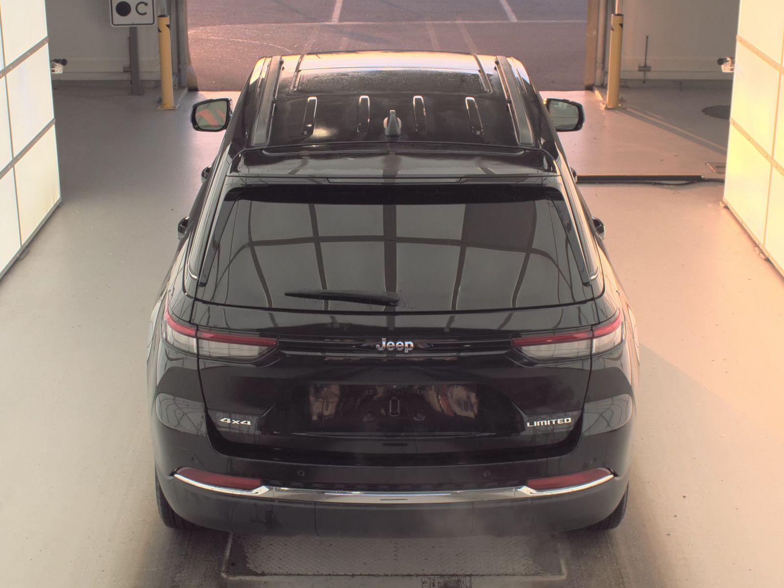 2022 Jeep Grand Cherokee Limited AWD