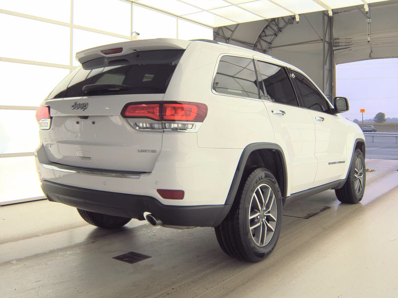 2022 Jeep Grand Cherokee Limited AWD