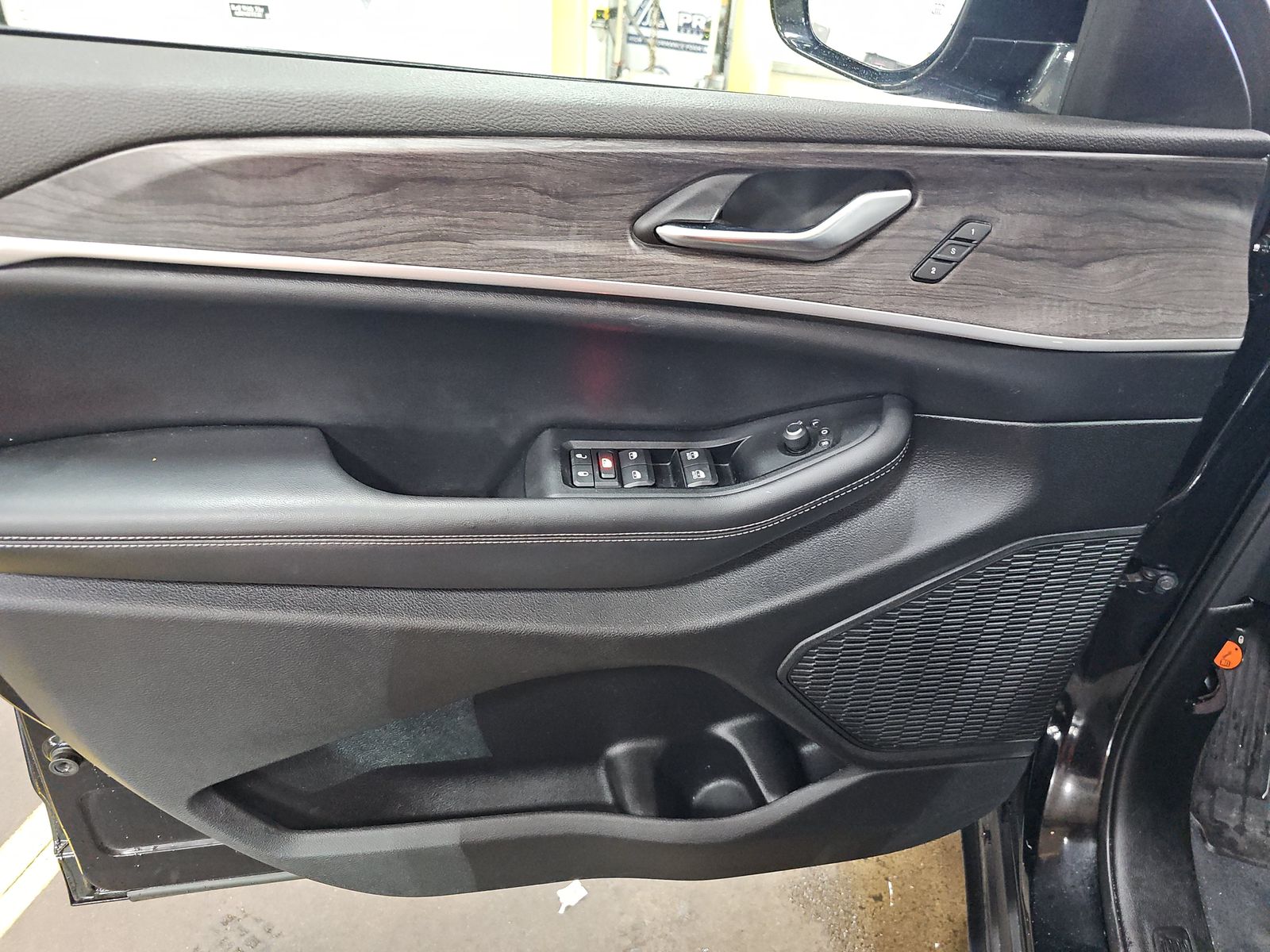 2023 Jeep Grand Cherokee Limited AWD