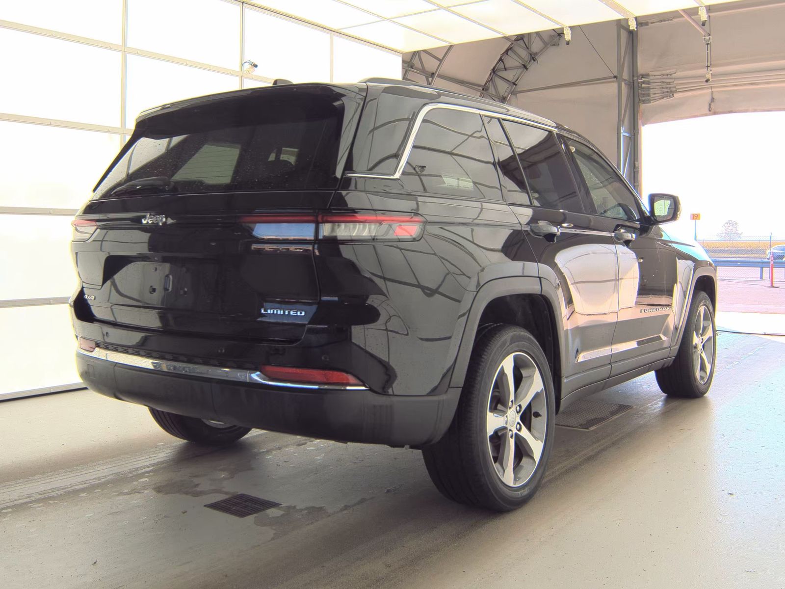 2023 Jeep Grand Cherokee Limited AWD
