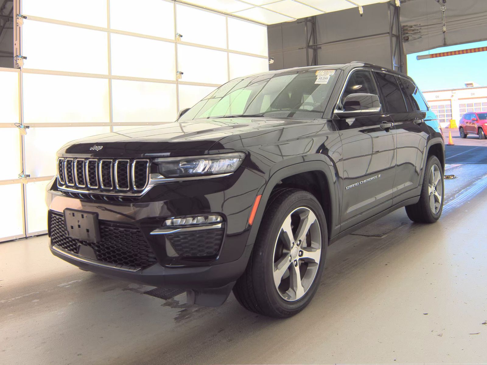 2023 Jeep Grand Cherokee Limited AWD