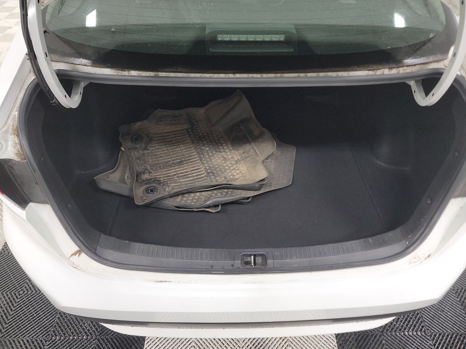 2020 Toyota Corolla LE FWD