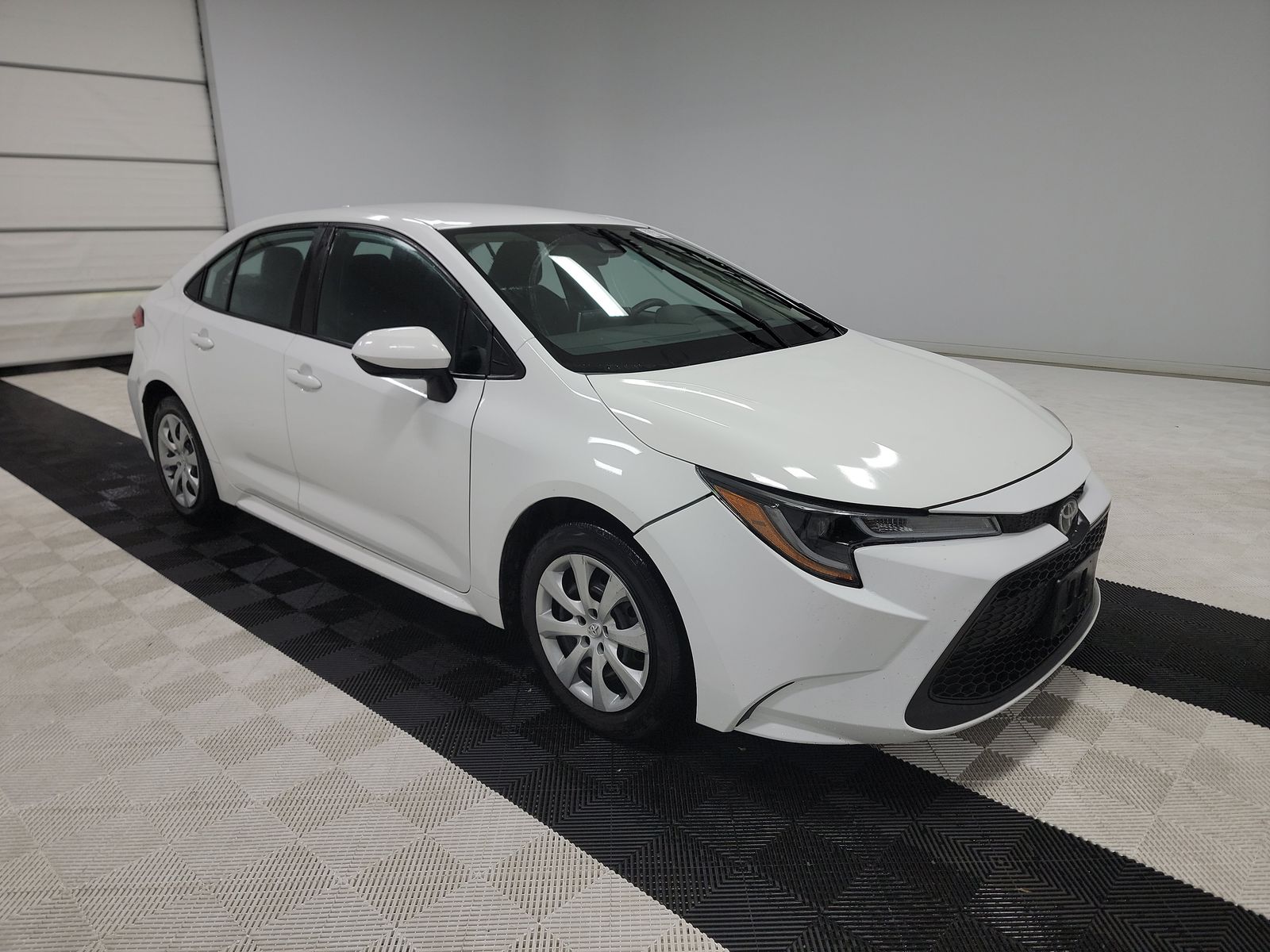 2020 Toyota Corolla LE FWD