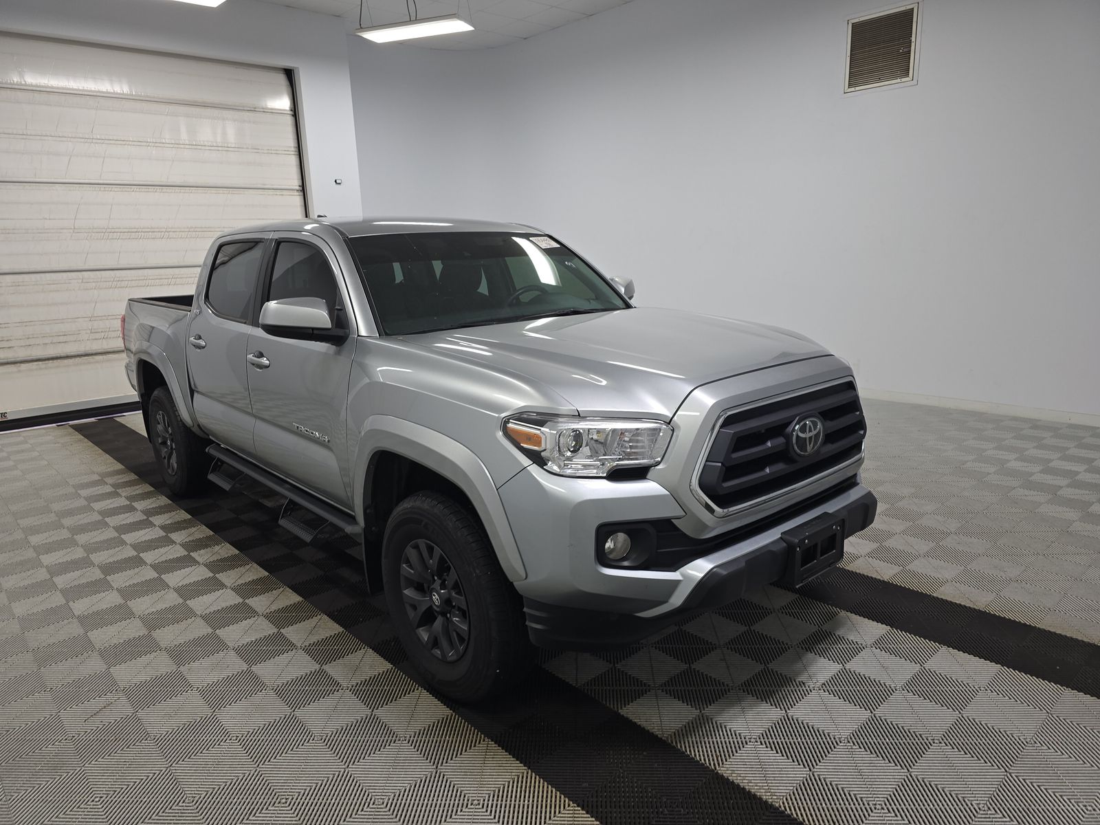 2023 Toyota Tacoma SR5 RWD