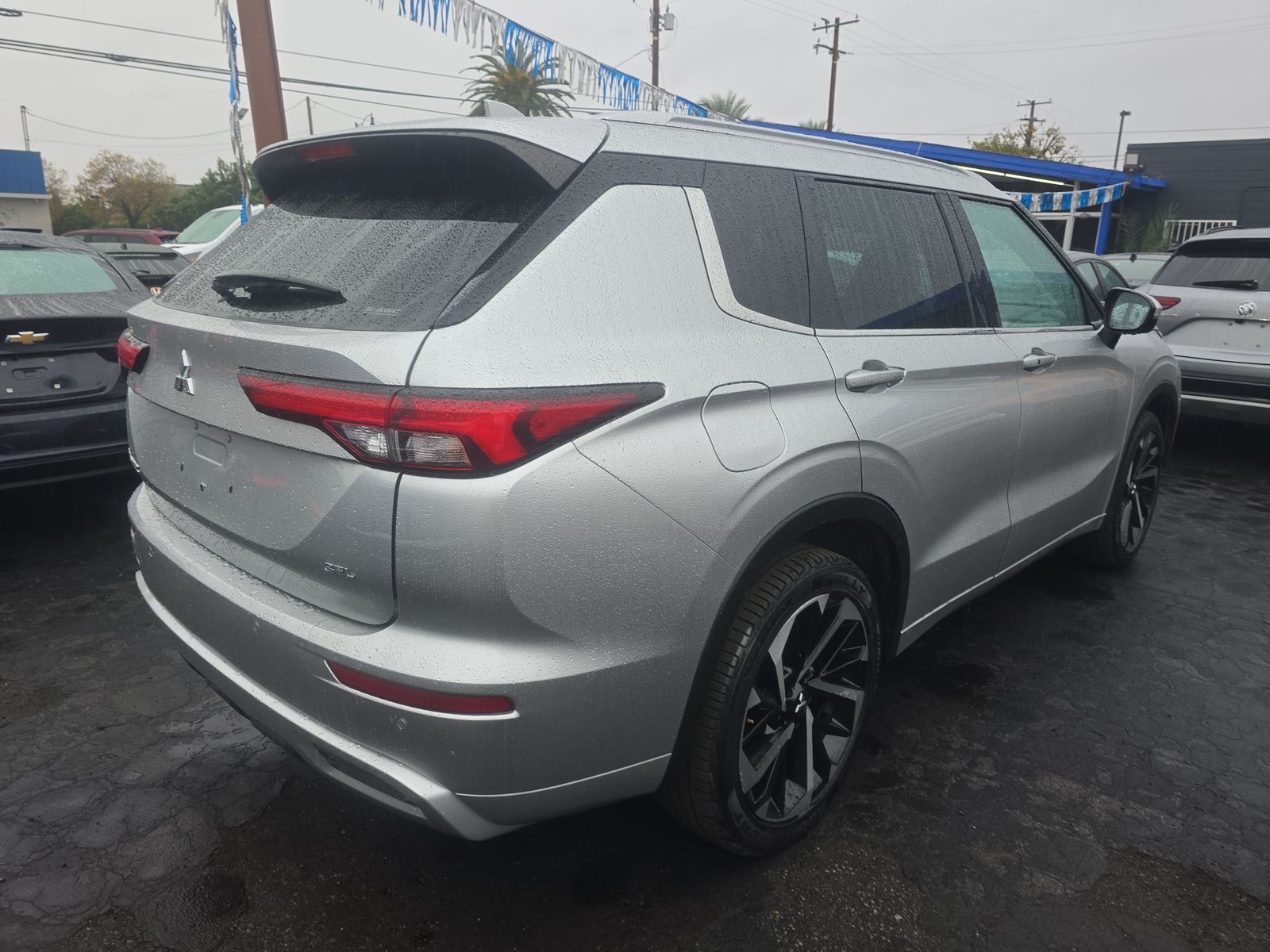 2023 Mitsubishi Outlander SE AWD